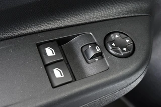Opel Corsa 1.2 Level 2 Achteruitrijcamera Parkeersensoren Apple CarPlay / 27