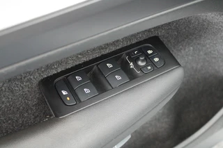 Volvo XC40 1.5 129pk Automaat T2 Core Camera Keyless Sportstoelen Stoelverwarming Navigatie / 14