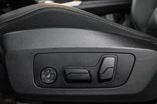 BMW X1 xDrive23i M Sport 218PK Panorama | Leder | Harman | HUD | 360° Camera | 20" LM / 24
