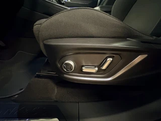 Lynk & Co 01 1.5 / pano / navi / camera / Infinity / memory / elec klep / Apple Android carplay / 45