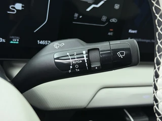 Kia EV4 Fastback GT-PlusLine 81.4 kWh  FULL OPTIONS - *DEMO* - Head-up Display - 360 Camera - Stoelverwarming/ventilatie - Glazen Schuif-/kanteldak - Elektrisch verstelbare voorstoelen - Dodehoekcamera - Fabrieksgarantie tot 2032 Direct leverbaar! / 26
