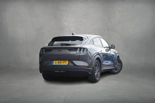 Ford Mustang Mach-E RWD 75 kWh | Pano | B&O | Leer | Memory | Stuur- en Stoelverwarming / 4