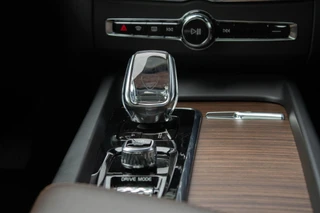 Volvo XC60 2.0 PHEV T6 AWD Inscription|Stuur-Stoelverw.+Vent.|Bowers & Wilkins|Camera|ACC|Pano| / 42
