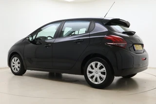 Peugeot 208 1.2 PureTech Blue Lion | Parkeersensoren | Navigatie | Radio | Stuurbediening | Climate control | Airco | / 13