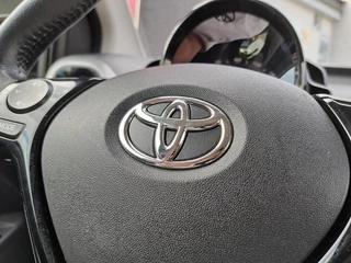 Toyota Aygo PLAY AIRCO CAMERA APPLE/ANDROID AUDIO-STUURWIELBED. BLUETOOTH LED-DAGRIJ / 18