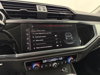 Audi Q3 35 TFSI Advanced Automaat | Parkeersensoren | Adaptive Cruise Control | Stoelverwarming | Apple CarPlay / 23