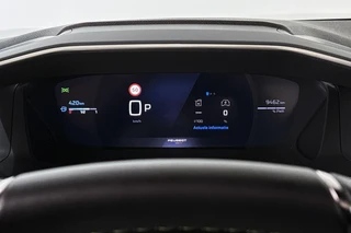 Peugeot 208 1.2 Hybrid 110 e-DCS6 GT Camera Keyless LED Apple CarPlay / 11