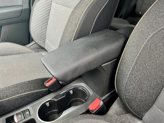 Renault Captur 1.6 E-Tech Full Hybrid 145 Techno  | Stoel+Stuurverwarming | Climate Control | Draadloze Telefoonlader | Camera + Sensoren | Two-Tone | Apple CarPlay/Android Auto / 48