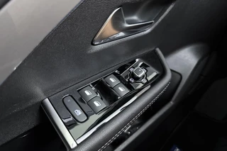 Opel Astra 1.2 Turbo 145pk Hybrid Automaat GS | Panoramadak | Navigatie | Headup display | Adapt. Cruise control | 360 Camera | Stoel- en stuurverwarming | Zwart dak / 25