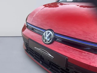 Volkswagen Golf 1.5 eHybrid GTE / 5JR Garantie / Pano / Trekhaak / 360 / HUD / DCC / Matrix / 11