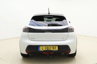 Peugeot 208 1.2T 100pk GT | Afneembare Trekhaak | Achteruitrijcamera | Panoramadak | Cruise control | Airco | Stoelverwarming | Climate control | Interieurverlichting | Stuurbediening | Sportstuurwiel | / 12