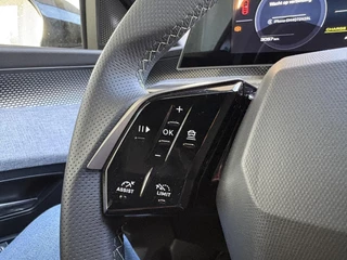 Peugeot 5008 1.2 Hybrid 145 GT 7p |Automaat | Elektr. achterklep | Stoel- & stuurverwarming | 7 Persoons | Adaptieve Cruise Control | Navigatie | Achteruitrijcamera / 15