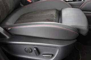 Ford Kuga 2.5 PHEV ST-Line X Panoramadak Winter Pakket Head-Up / 46