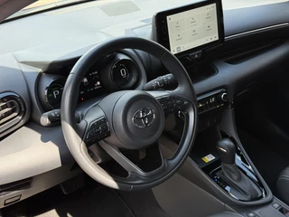 Toyota Yaris 1.5 Hybrid Executive APPLE/ANDROID AUTO LM-VELGEN CLIMA PARK-SENSOR / 9