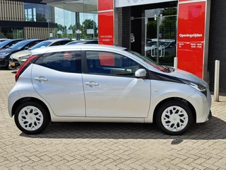 Toyota Aygo PLAY AIRCO CAMERA APPLE/ANDROID AUDIO-STUURWIELBED. BLUETOOTH LED-DAGRIJ / 7