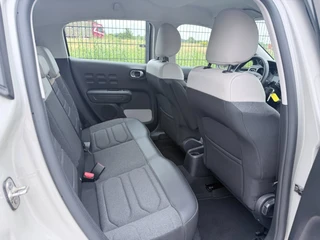 Citroen C3 1.2 PureTech C-Series | CarPlay | PDC | Bluetooth | Navi | / 26