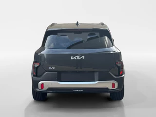 Kia EV2 Plus 42.2 kWh 3.000,- Inruilkorting | Privacy Glass | 18" lichtmetalen velgen | Warmtewerend glas rondom | Draadloze oplader voor smartphone / 14