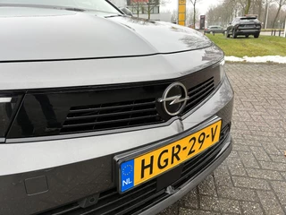Opel Astra 1.2 Turbo 110pk Business Edition | Navigatie | Achteruitrijcamera |  Adapt. Cruise control | Stoel & stuurverwarming | AGR Comfortstoel | Keyless | Parkeersensoren / 26