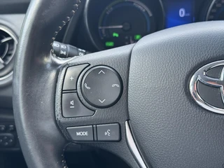 Toyota Auris 1.8 Hybrid Dynamic Ultimate NAVI CRUISECONTROL STOELVERWARMING / 16