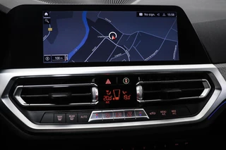 BMW 3-serie 318i M-Sport Executive Edition | AUDIO MEDIA- PACK | DRAADLOZE LADER | DAB | APPLE | CAMERA | 19" / 38