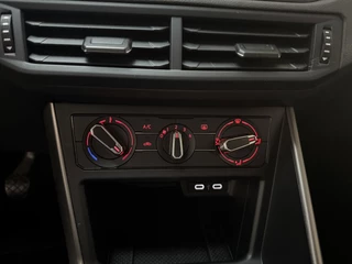 Volkswagen Polo 1.0 TSI R-Line Edition Navigatie Adaptive Cruise DAB+ Airco / 19