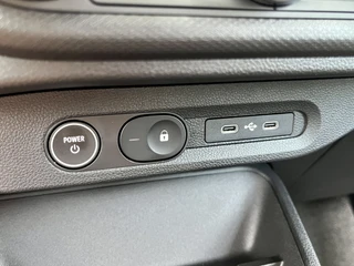 Renault Twingo Urban Range 80pk Techno 27.5 kWh  | 18inch velgen | V2G | Navigatie | Climate Control | Keyless | Achteruitrijcamera | Adaptive Cruise Control (ACC) | Apple CarPlay/Android Auto / 29