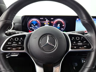 Mercedes-Benz A-klasse 250 e Premium | Automaat | Cruise control | Stoelverwarming | Navigatie | Camera | Parkeersensoren / 15