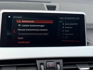 BMW X1 xDrive20i High Executive  | Afn. trekhaak | Pano | LED | Leder | Sportstoelen | Apple/Android | Stoelverwarming / 46