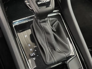 Skoda Karoq 1.5 TSI Sportline | Pano | Clima | Stuur/Stoelverwarming | Cruise | Carplay | Navi | ( Vestiging - Nieuwegein) / 33