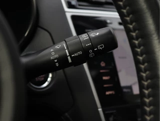 Subaru Outback 2.5i Premium  | Schuifdak | Trekhaak | Winterbandenset | H&K / 43