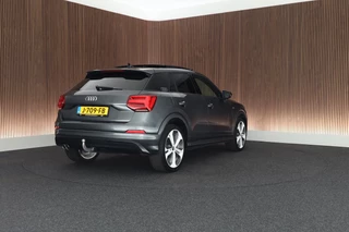 Audi Q2 35 TFSI 150pk S-Tronic S Edition Trekhaak Panoramadak ACC Stoelverwarming Keyless Virtual Cockpit 2x S-Line / 10