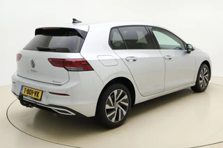 Volkswagen Golf 1.4 eHybrid Style 204pk | DSG | Trekhaak | Navigatie | Comfortstoel | Apple Carplay/Android Auto | Adapt. Cruise control | Climate control | LED koplampen / 2