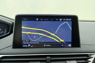 Peugeot 3008 1.2 PureTech Blue Lease Executive / trekhaak / apple carplay / navigatie / parkeersensoren / 24