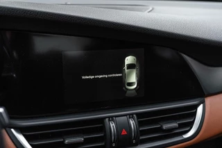 Alfa Romeo Giulia 2.0T Super 200 PK Aut Pano Keyless Half/Leder Xenon 19'' / 21