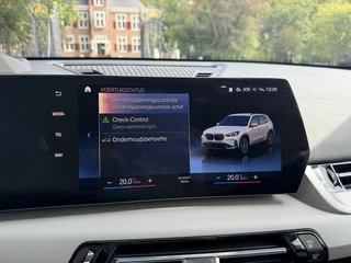 BMW iX1 xDrive30 Launch Edition 67 kWh | HUD | 360 | Keyless | BTW | LED | / 23