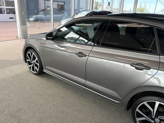 Volkswagen Polo 2.0 TSi 200pk GTi DSG 5-drs  SCHUIFDAK/BEATS/KEYLESS/CAMERA/DODEHOEK/1E EIGENAAR! / 51