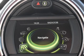 MINI Clubman 2.0 Cooper S Chili 192 pk  | Nav | Bluetooth | Cruise Control | Stoelverwarming | LED/Xenon / 19