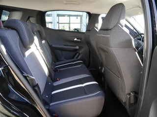 Opel Frontera 1.2 Turbo Hybrid GS 7p. | Van €36700,- voor €29950,- | Nieuwe auto | Automaat | Stoel & Stuurverwarming | Draadloze telefoonlader | Climate control | Cruise control | Led verlichting | 17 inch lichtmetalen velgen / 19