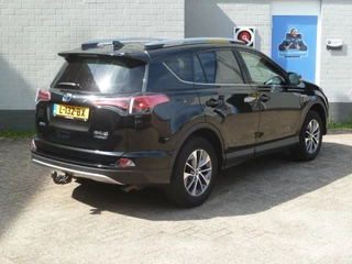 Toyota RAV4 2.5 Hybrid AWD Dynamic Camera|Elektr.Achterklep|Stoelverwarming|Trekhaak|Lane-Assist|1650KG Trekvermogen / 2