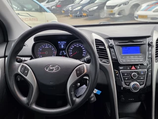 Hyundai i30 1.6 GDI i-Drive Cool AIRCO LM / 8