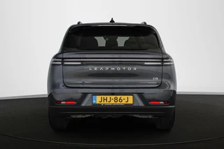 Leapmotor C10 Design REEV 28.4 kWh 360 Camera Panoramadak Zeer Compleet / 16