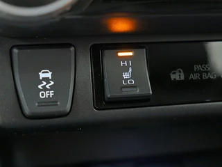 Toyota RAV4 2.5 Plug in Hybrid AWD Style LED | Winterpack | Navigatie / 40