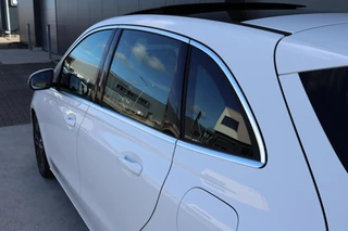 Mercedes-Benz B-Class 200 Luxury Line Panoramadak / Stuurwielverwarming / Stoelverwarming / 32