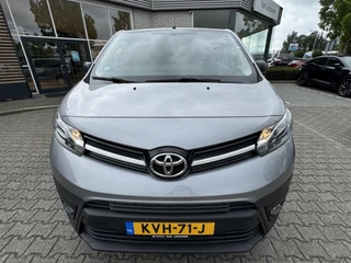Toyota PROACE Electric Verso LONG DYNAMIC 75KWH GRUAU ROLSTOELAUTO VERLAAGD-INBOUW-OPRIJPLAAT 2x SCHUIFDEUR CRUISE AIRCO BLUETOOTH / 9
