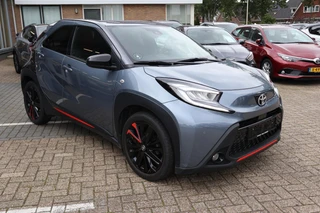 Toyota Aygo X 1.0 VVT-i S-CVT UNDERCOVER STOELVERW. JBL KEYLESS NAVI LED DAB APLLE/ANDROID CAMERA SENSOREN V+A / 2