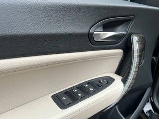 BMW 2 Serie Cabrio 220i  | NL auto | 2e eigenaar | PDC | Navi | Leder | Stoelverw. | / 12