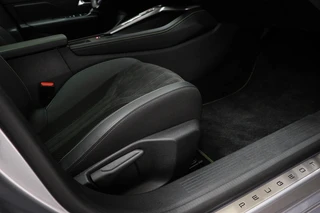 Peugeot 308 SW 1.6 Plug-in Hybrid 225 GT / 11