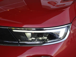 Opel Mokka-e Business Elegance 50-kWh 11kw bl. | SOH 91.6% | Achteruitrijcamera | Navigatie | Apple CarPlay | Android Auto | Climate/Cruise Control | LED koplampen | Lichtmetalen Velgen / 35