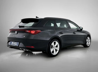 Seat Leon Sportstourer 1.5 eTSI Style | Automaat | Adaptive cruise | Stuur & stoelverwarming | Navigatie | Camera / 2
