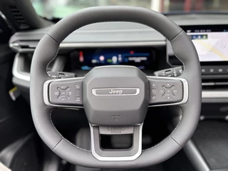 Jeep Compass First Edition 74 kWh | 360 Camera | Massage | Schuif-kanteldak / 14